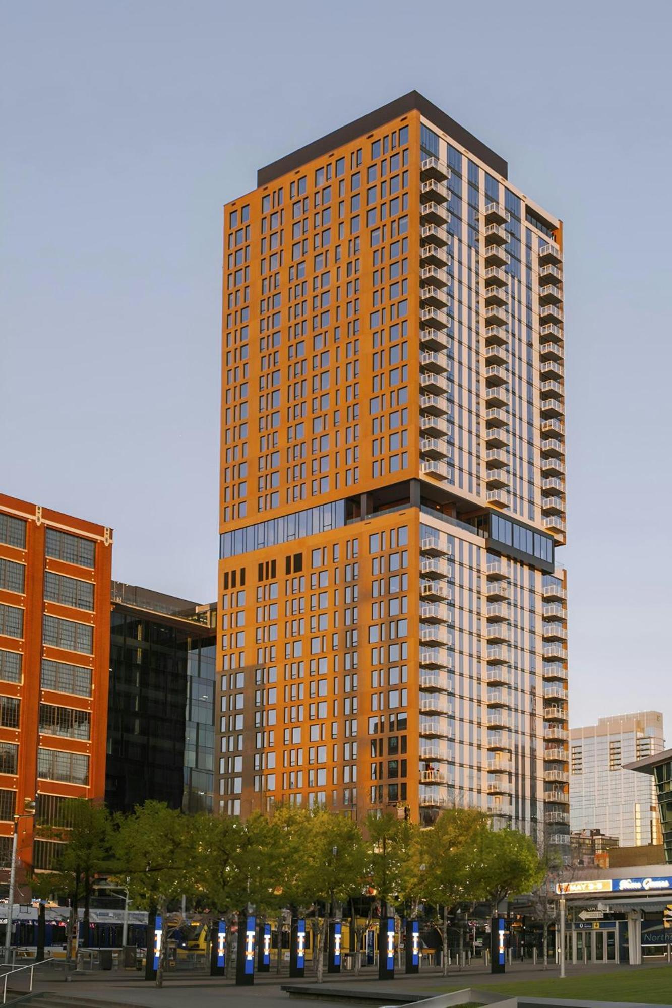 مينيابولس، مينيسوتا Sonder By Marriott Bonvoy North Loop Green Apartments North Loop المظهر الخارجي الصورة